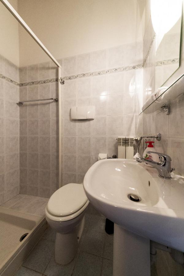 2-Bedroom Lakeview Apartment At The Lake Acquaseria Екстериор снимка